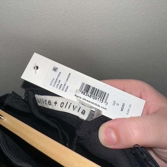 Alice + Olivia NWT Asha Bubble Hem Floral Strapless Mini Dress Black Size 0 - Picture 3 of 9